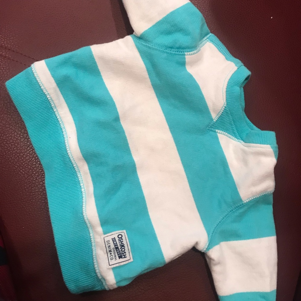 Oshkosh sweater size 6 months